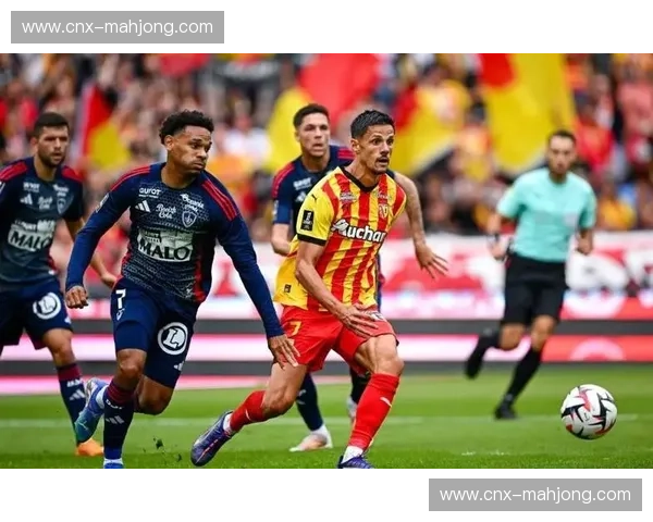 昂热主场顽强逼平强敌 艰难拿到保级关键一分 昂热主场顽强逼平强敌 艰难拿到保级关键一分